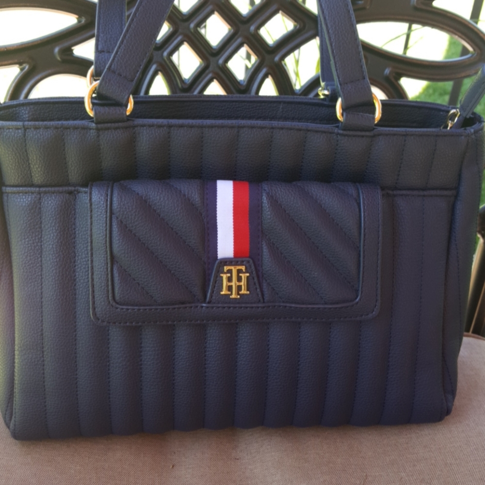 Tommy Hilfiger purse